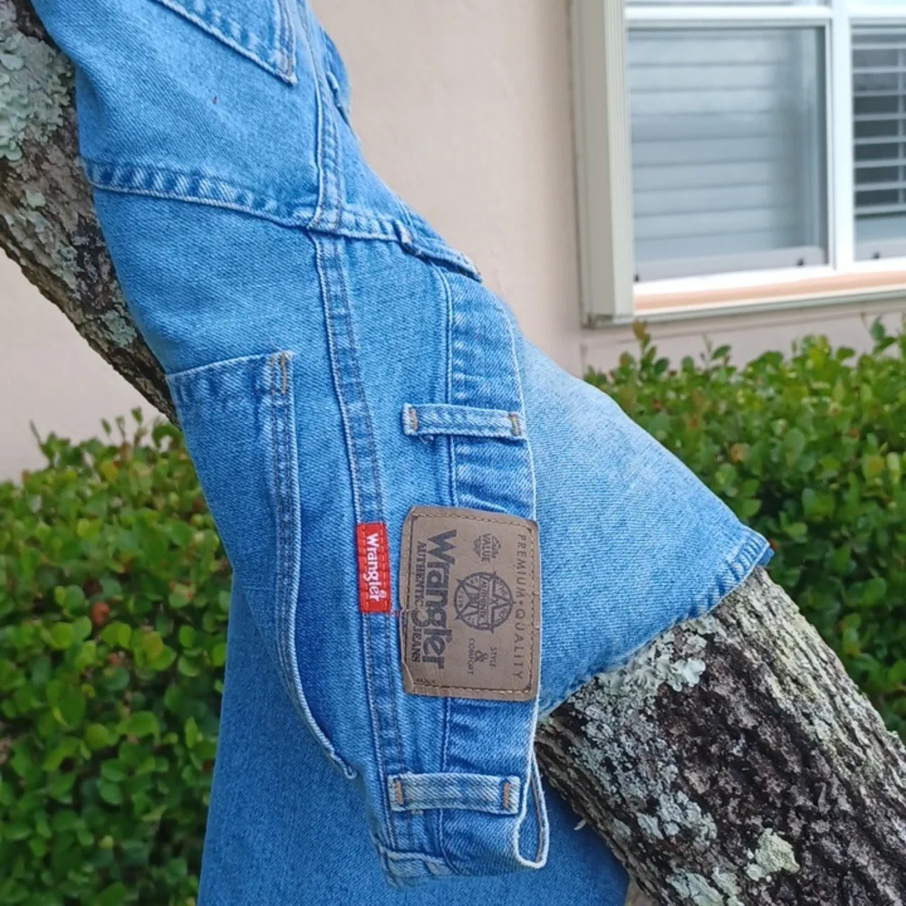 Wrangler Men's Jeans - Picture 3 of 5